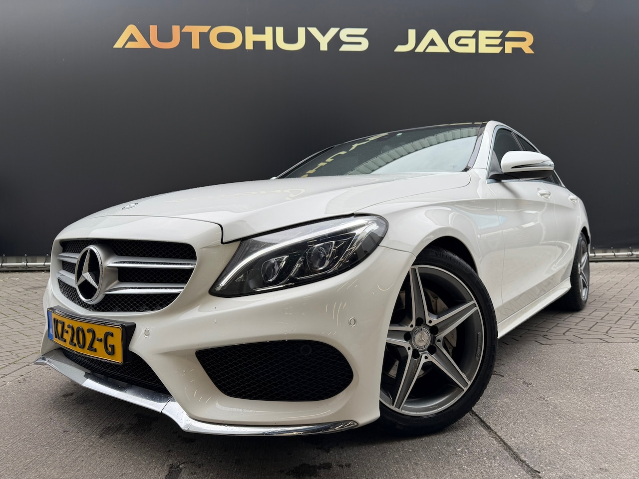 Mercedes-Benz C-klasse - 180 AMG Sport Edition Pano Leer Camera Burmester - AutoWereld.nl
