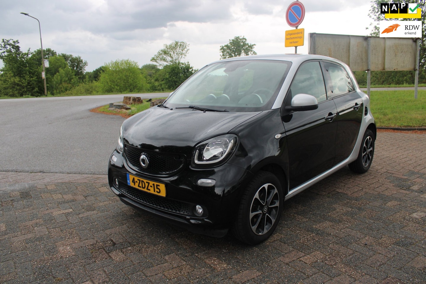Smart Forfour - 1.0 Joy Edition 1.0 Joy Edition - AutoWereld.nl