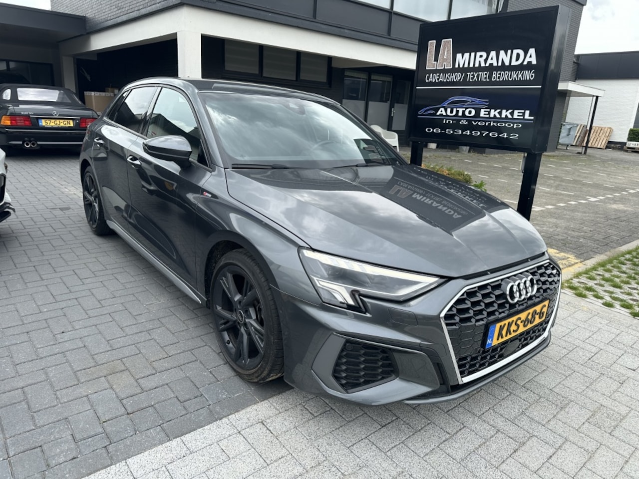 Audi A3 Sportback - 30 TFSI S edition 30 TFSI S edition - AutoWereld.nl
