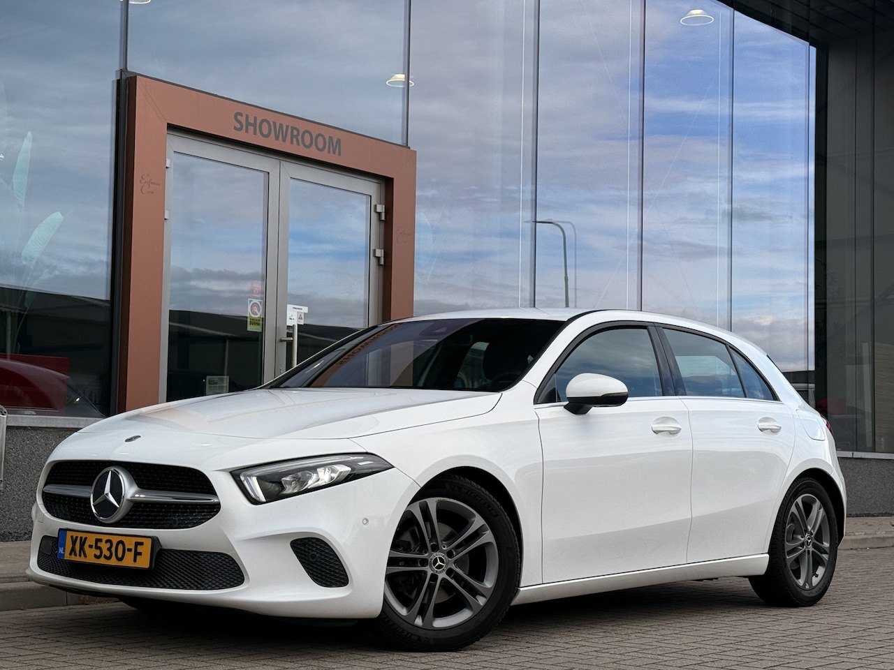 Mercedes-Benz A-klasse - 160 Advantage | Cruise | Half/Leder | Achteruitrijcamera | Bluetooth | - AutoWereld.nl