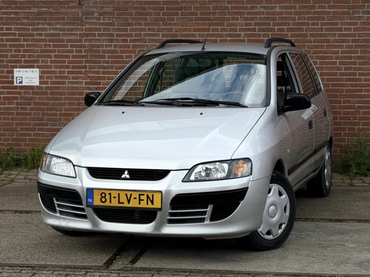 Mitsubishi Space Star - 1.6 Family |Airco |Nieuwe APK |NAP |Lage Km - AutoWereld.nl