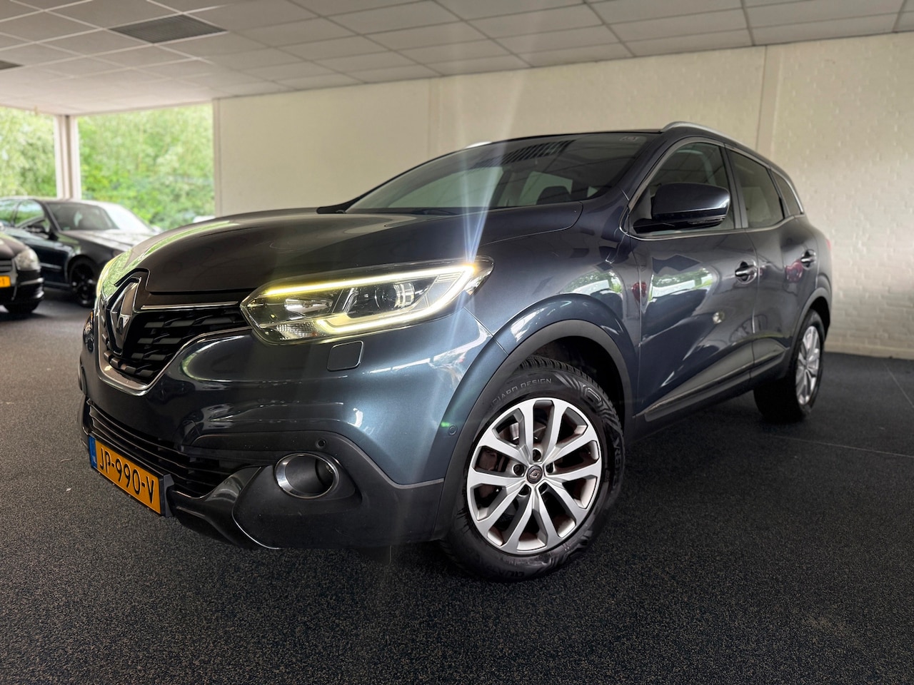 Renault Kadjar - 1.5 dCi Intens | LED | Automaat | Panoramadak | Trekhaak | Camera | - AutoWereld.nl