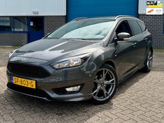 Ford Focus Wagon - 1.0 ST-Line * NAP * NIEUWE DISTRIBUTIE