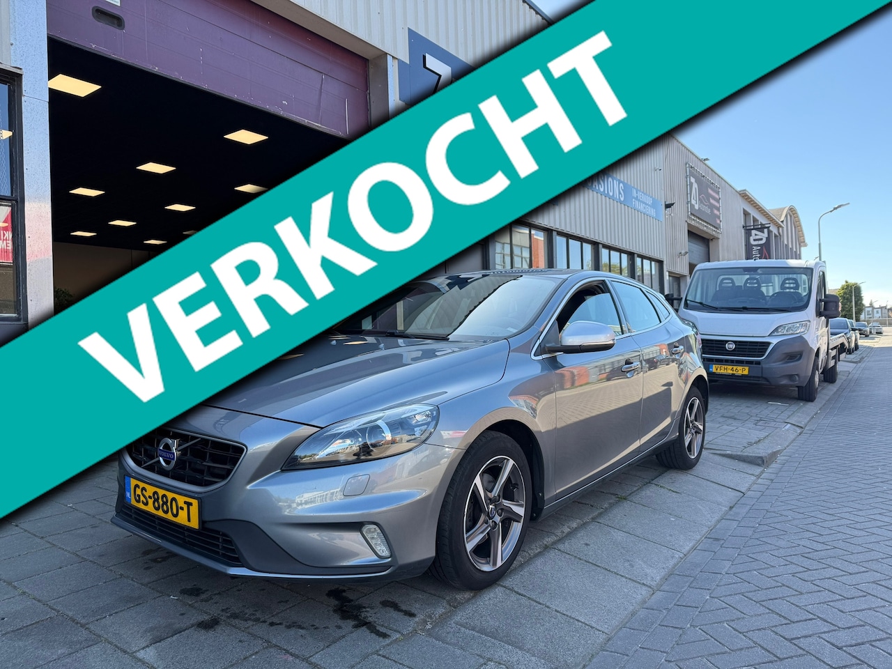 Volvo V40 - 2.0 D2 R-Design Business 2.0 D2 R-Design Business - AutoWereld.nl
