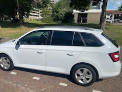 Skoda Fabia Combi - 1.0 TSI Ambition Business