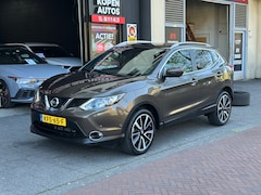Nissan Qashqai - 1.2 Acenta Automaat Leer Navi 360 Camera