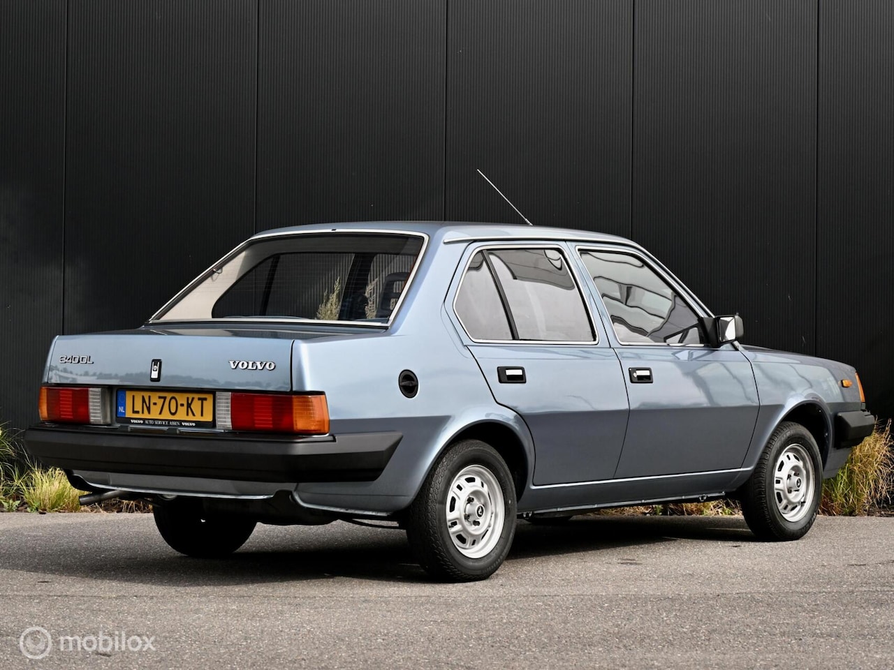 volvo-340-1-4-gl-i-origineel-nl-i-59-000km-nap-i.jpg