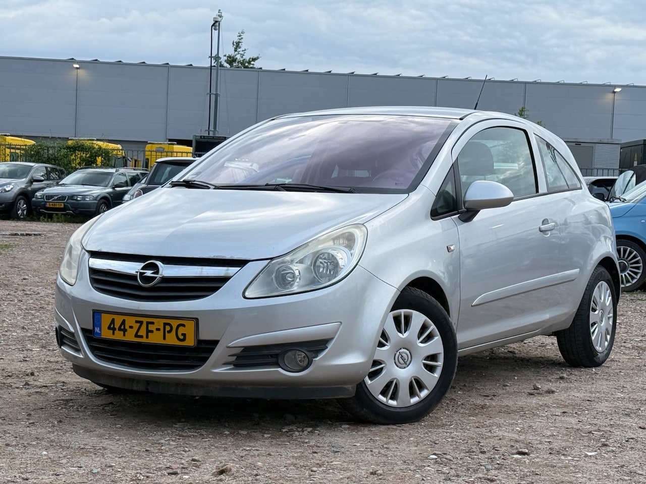 Opel Corsa - 1.2-16V Enjoy/ VOLLEDIG ONDERHOUDEN - AutoWereld.nl