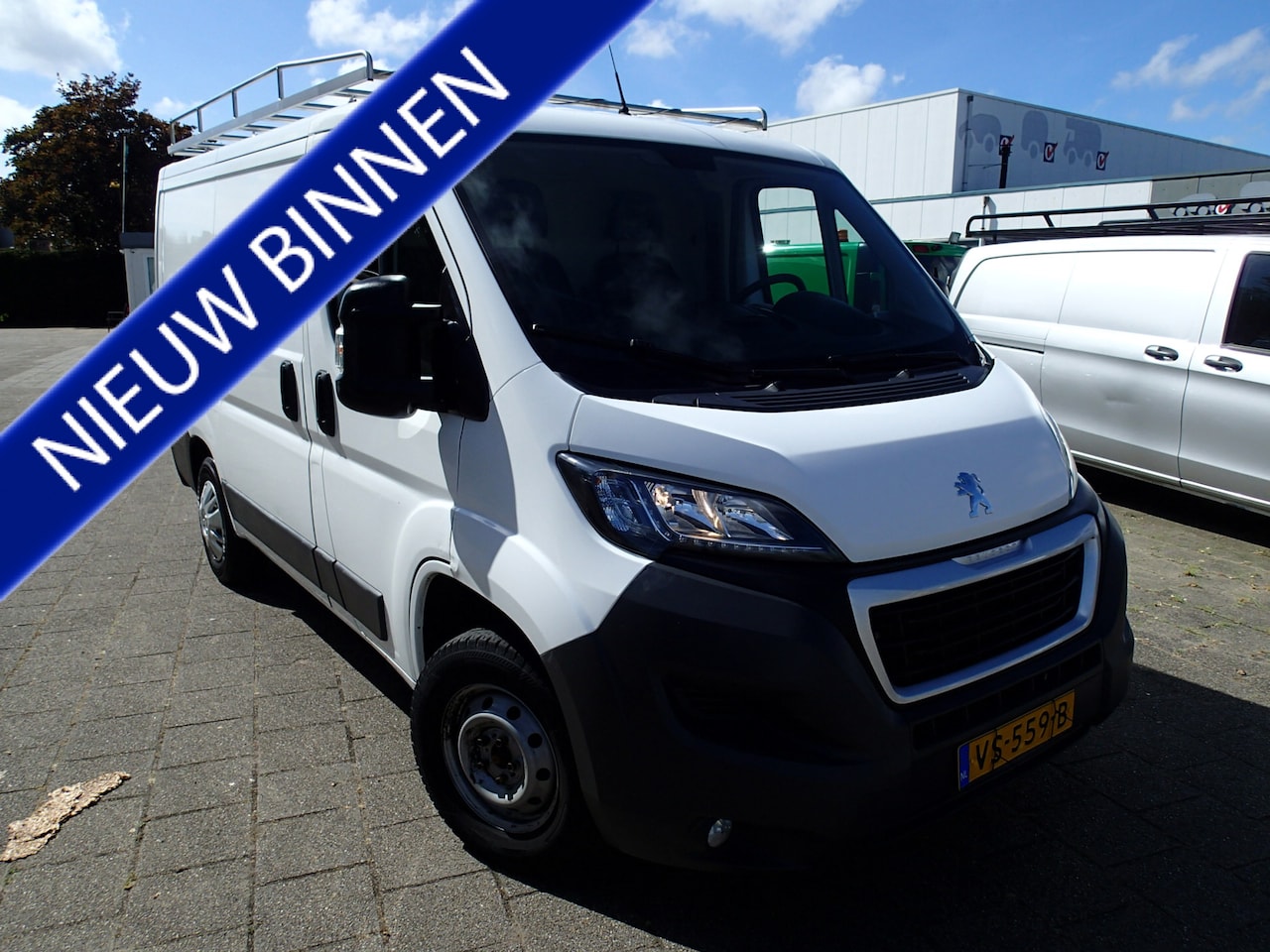 Peugeot Boxer - 330 2.2 HDI L1H2 XR VOORZIEN VAN AIRCO+TREKHAAK !! BTW VRIJ !! - AutoWereld.nl
