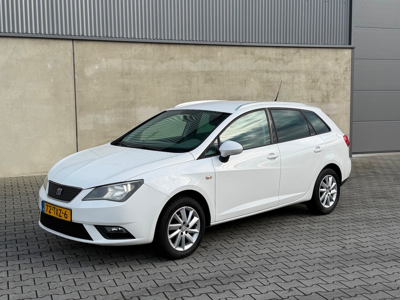 SEAT Ibiza ST - 1.2 TDI Style Ecomotive CLIMATE AIRCO+RADIO USB AUX+PDC - AutoWereld.nl