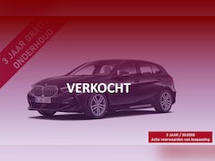 BMW 1-serie - 118i Executive | Leer | Trekhaak