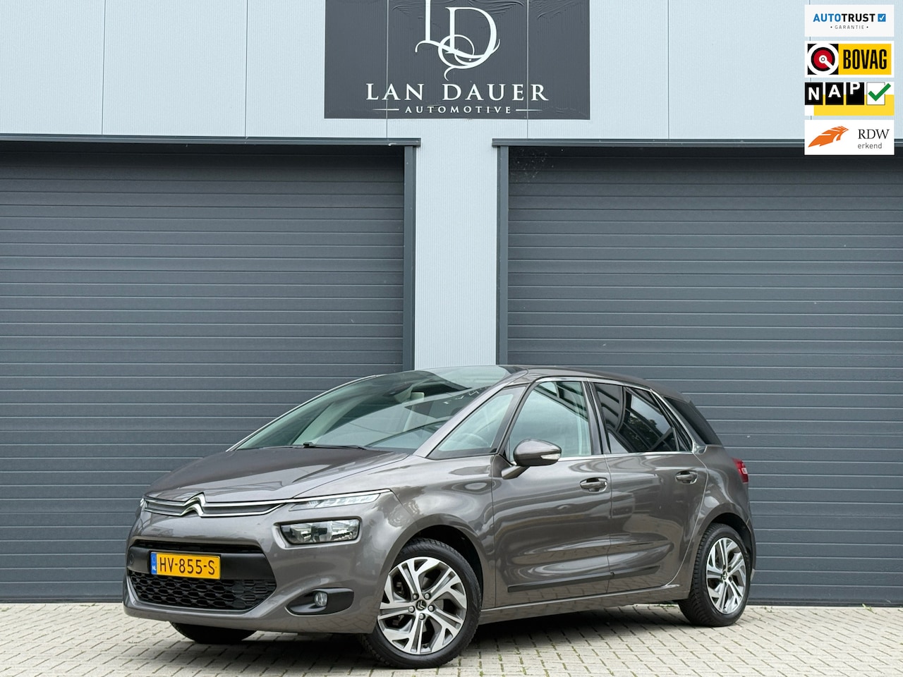 Citroën C4 Picasso - 1.2 PureTech Selection NAP / TREKHAAK - AutoWereld.nl