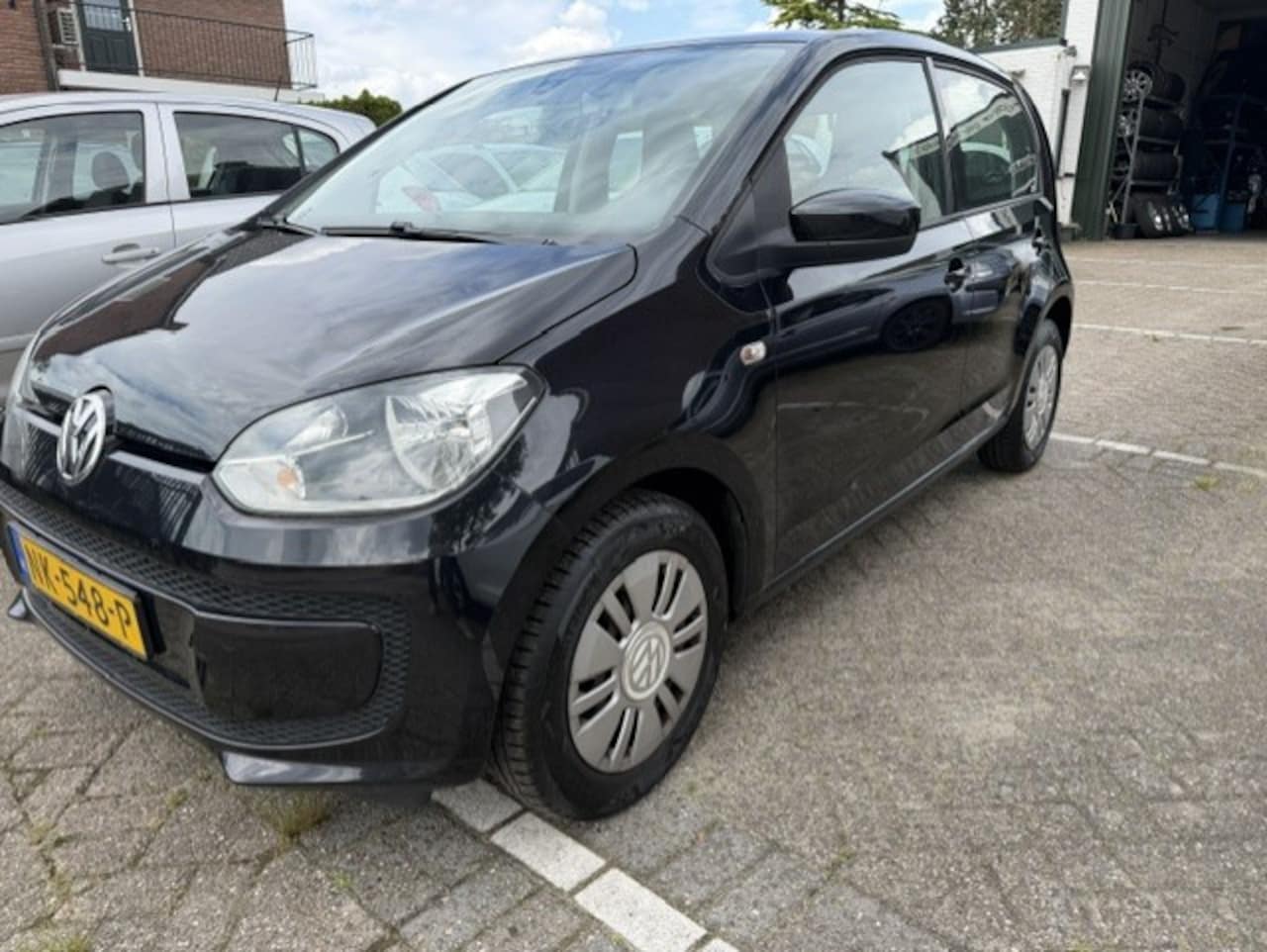 Volkswagen Up! - 1.0 take up!/Airco! /PDC/ NETTE AUTO - AutoWereld.nl
