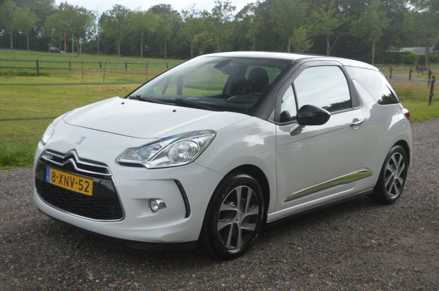 Citroën DS3 - 1.2 VTi So Chic Clima Cruise PDC - AutoWereld.nl