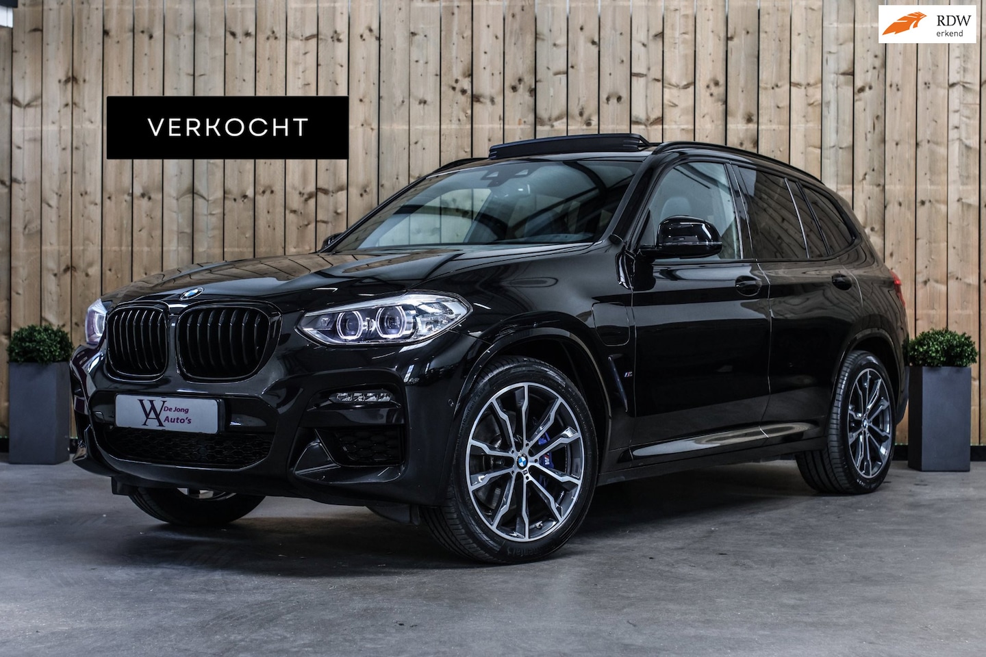 BMW X3 - XDrive30e M-Sport *Pano*Camera*Leder*Trekhaak* - AutoWereld.nl