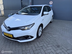 Toyota Auris - 1.8 Hybrid Dynamic Go