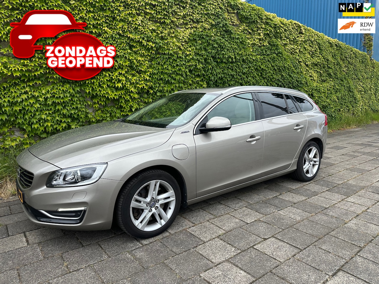 Volvo V60 - 2.4 D6 AWD Plug-In Hybrid Summum 2.4 D6 AWD Plug-In Hybrid Summum - AutoWereld.nl