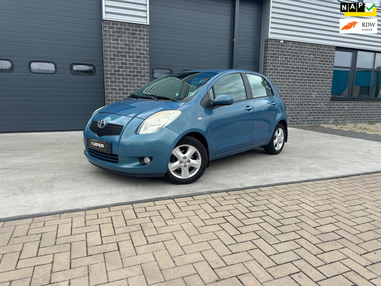 Toyota Yaris - 1.3 VVTi Luna MMT Automaat Trekhaak Airco - AutoWereld.nl
