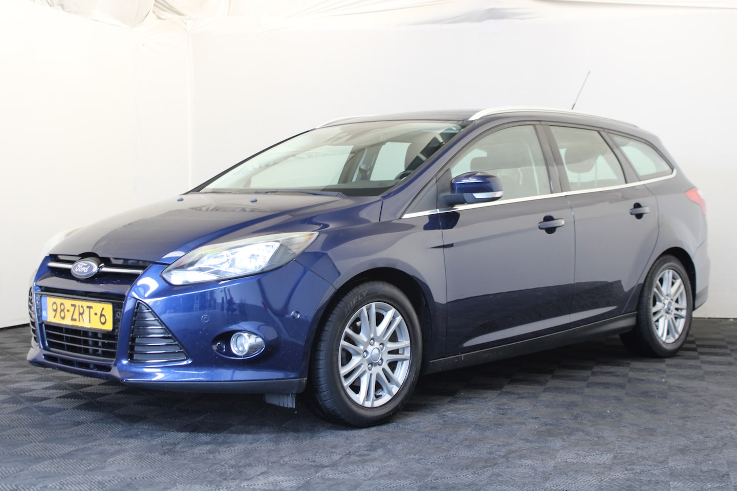 Ford Focus Wagon - 1.0 EcoBoost Titanium 1.0 EcoBoost Titanium - AutoWereld.nl