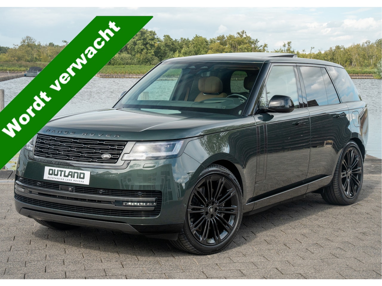 Land Rover Range Rover - P550e Autobiography | VERWACHT | Belgravia Green Metallic | Cognac leder |  Shadow Pack | - AutoWereld.nl