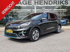 Kia e-Niro - ExecutiveLine SKY 64 kWh | SOH: 95, 6% | Schuifdak | 3 Fase | Warmtepomp | Leder | Adaptiv