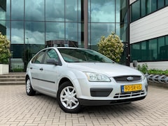 Ford Focus - 1.6-16V Champion | Nieuwe APK | Airco&Cruise