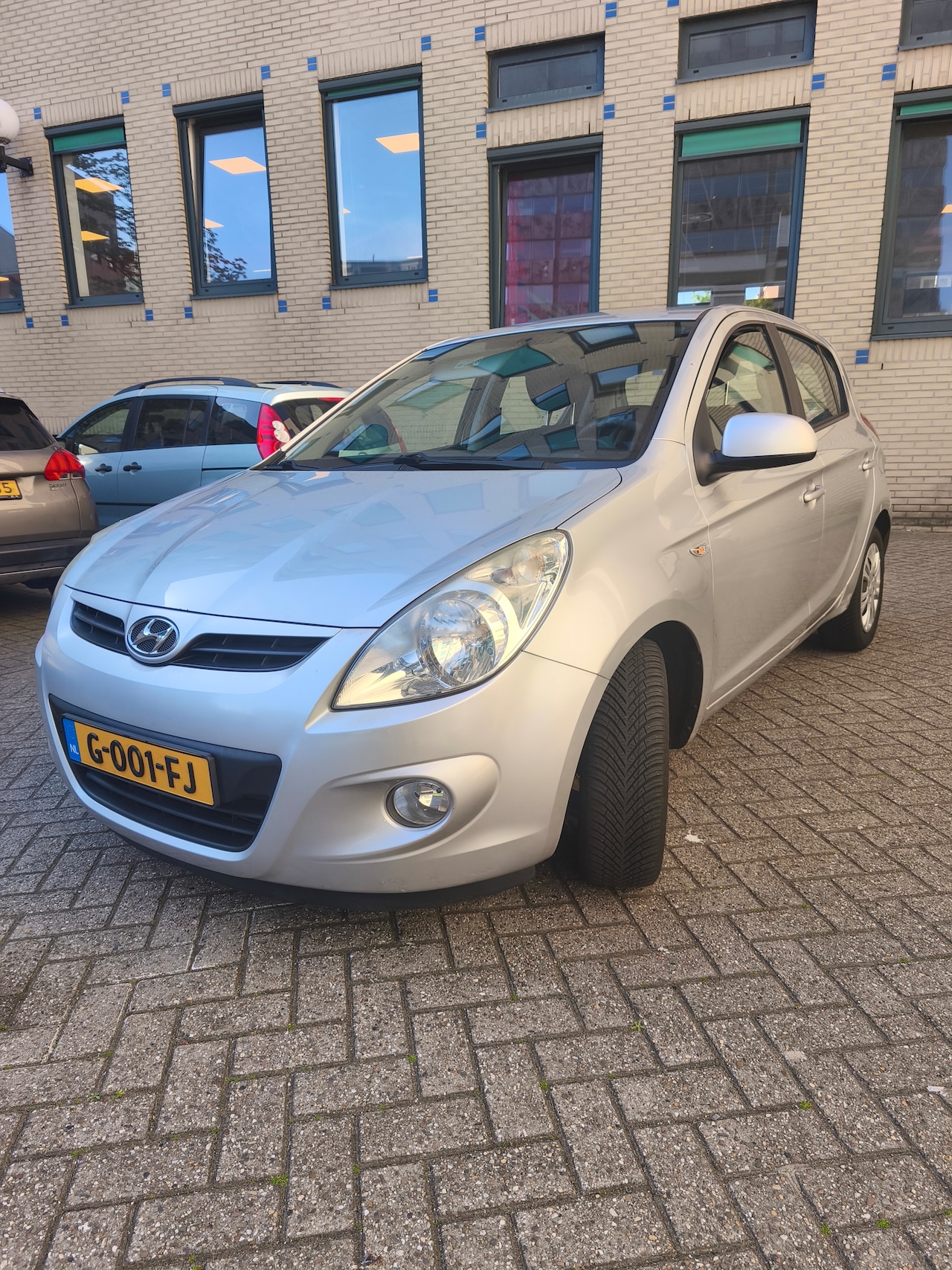 Hyundai i20 - 1.4i DynamicVersion - AutoWereld.nl