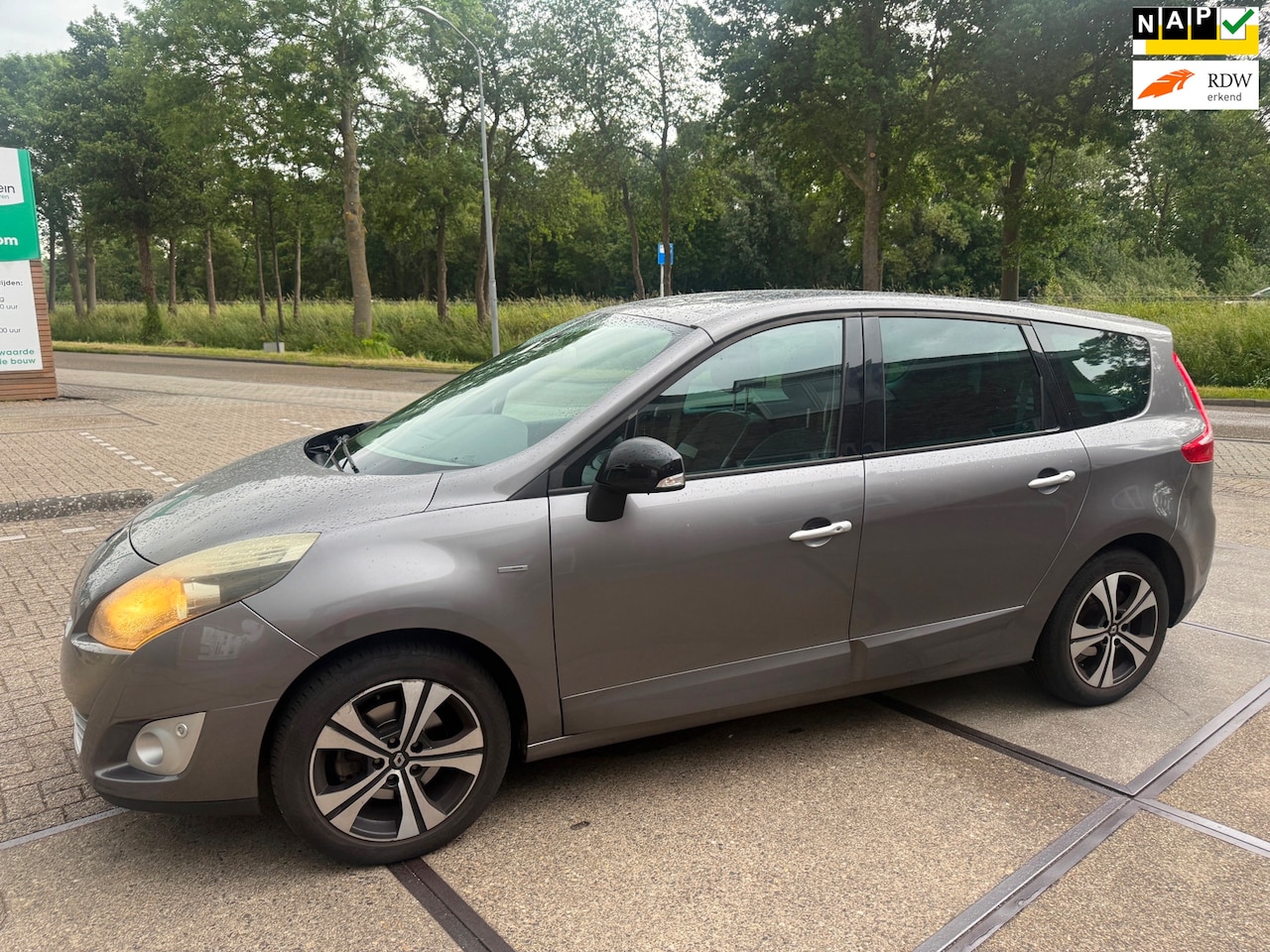 Renault Grand Scénic - 1.4 TCe Bose 1.4 TCe Bose ((( mooi nette auto ))) - AutoWereld.nl