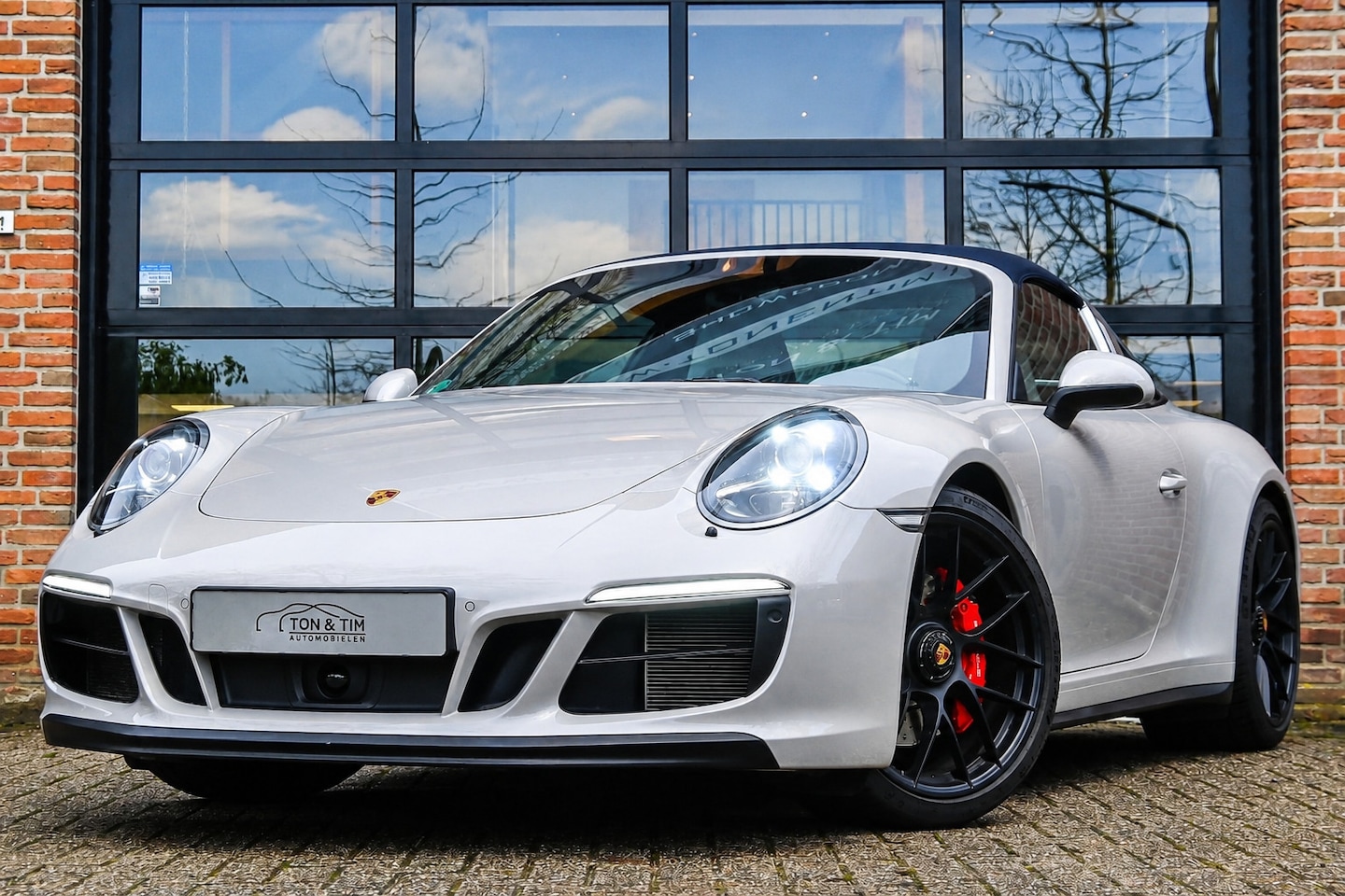 Porsche 911 Targa - 3.0 Targa 4 GTS PDK Krijt SportChrono BOSE A.CAM '19 - AutoWereld.nl