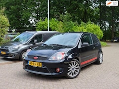 Ford Fiesta - 1.6-16V Sport