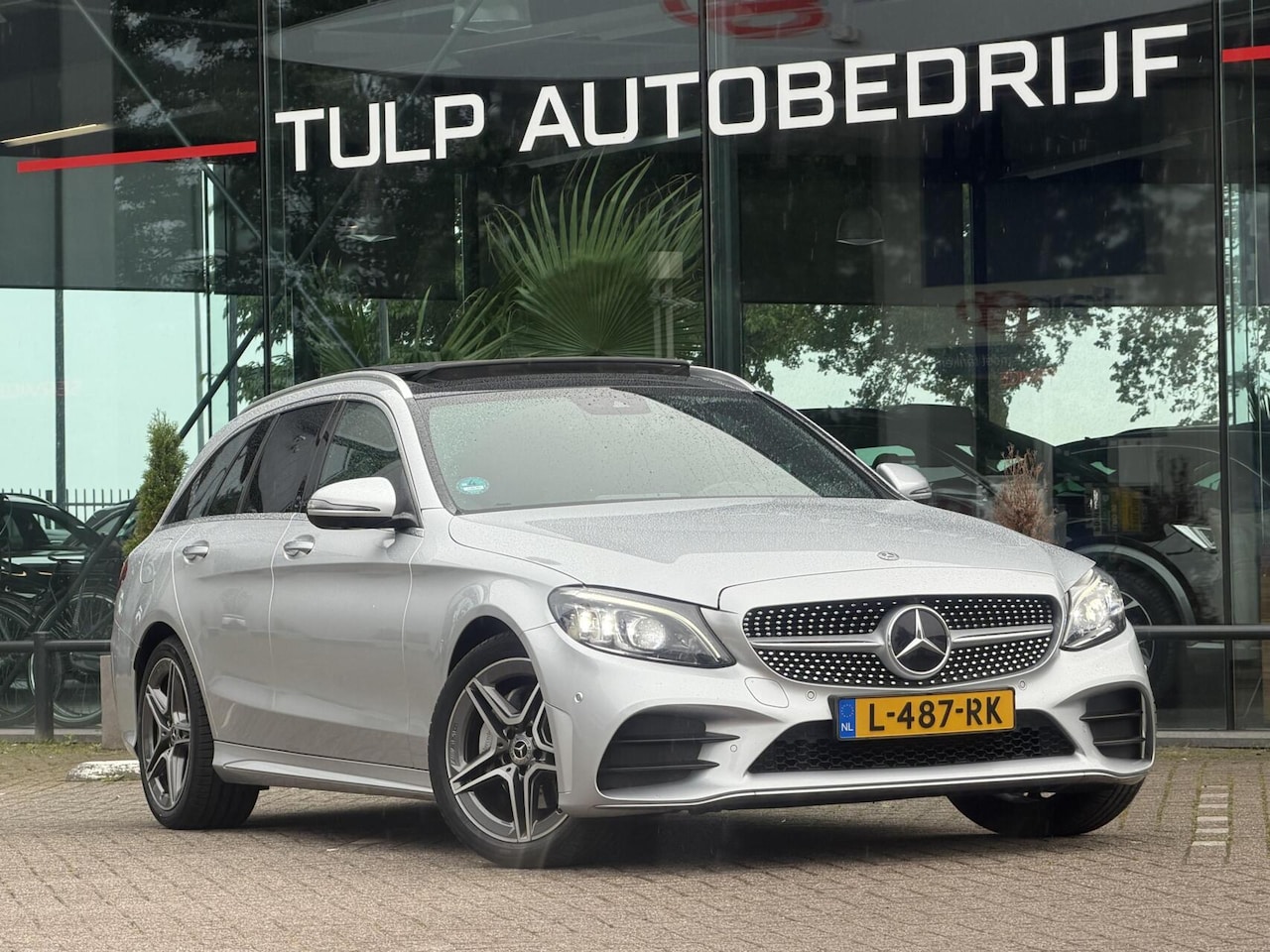Mercedes-Benz C-klasse Estate - 200 Business Solution AMG 2020 Pano - AutoWereld.nl