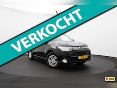 Mitsubishi Outlander - 2.0 Intense AUTOMAAT TREKHAAK PDC CRUISE