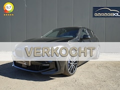 BMW 1-serie - 118i Executive Edition Pano / M sport pro / 19 inch / LED / Sportstoel / Sfeer / Camera /