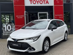 Toyota Corolla - Hybrid 140 Active € 5500, - KORTING UIT VOORRAAD LEVERBAAR APPLE CAR PLAY/ANDROID AUTO CLI