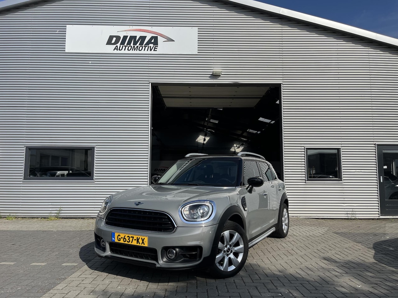 MINI Countryman - 1.5 Cooper Pepper - AutoWereld.nl