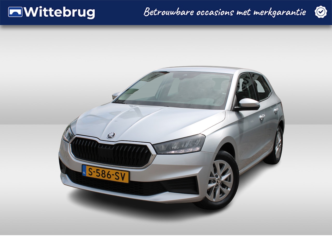 Skoda Fabia - 1.0 TSI 95pk Ambition / Navigatie / LED / LM 15 inch / Parkeersensoren A / APP - AutoWereld.nl