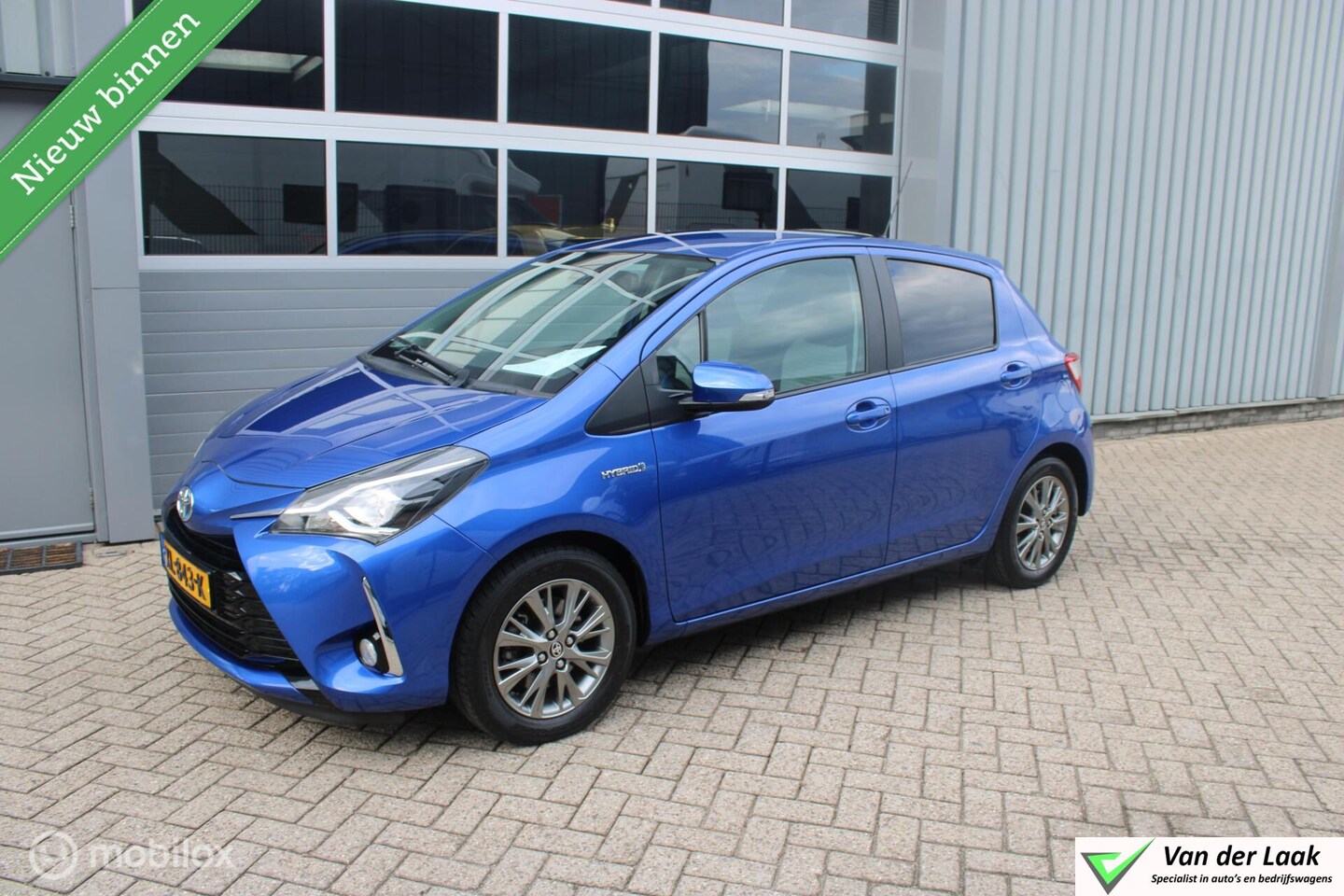 Toyota Yaris - 1.5 Hybrid Dynamic | Trekhaak | Sportvelgen | Navigatie | NL Auto Boekjes. - AutoWereld.nl