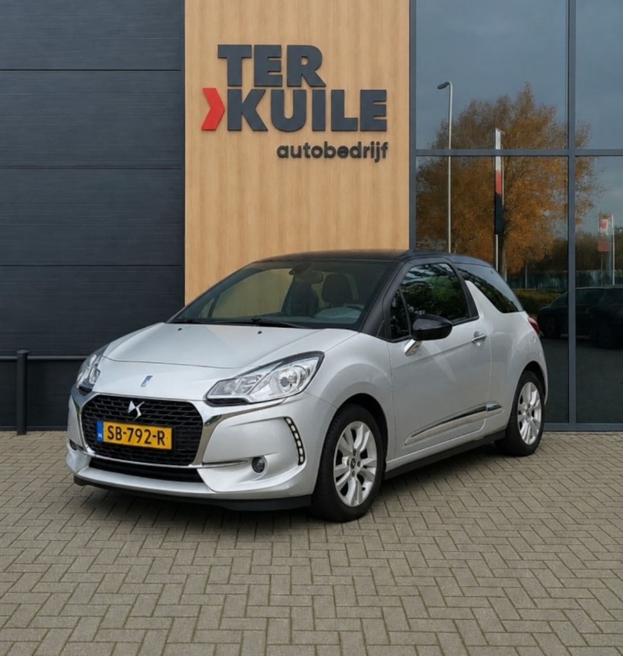 DS 3 - 1.2  SP CHIC Nav/Hifi/Sport int/2018 - AutoWereld.nl