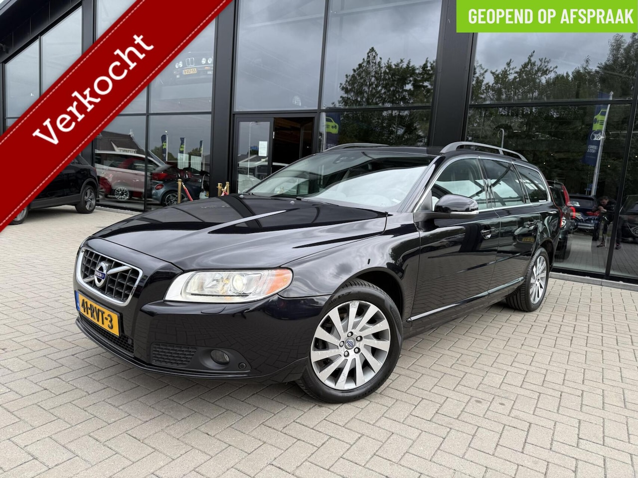 Volvo V70 - 1T4 Limited Edition|afn.Trekhaak|Stoelverwarming|Navi |Clima - AutoWereld.nl