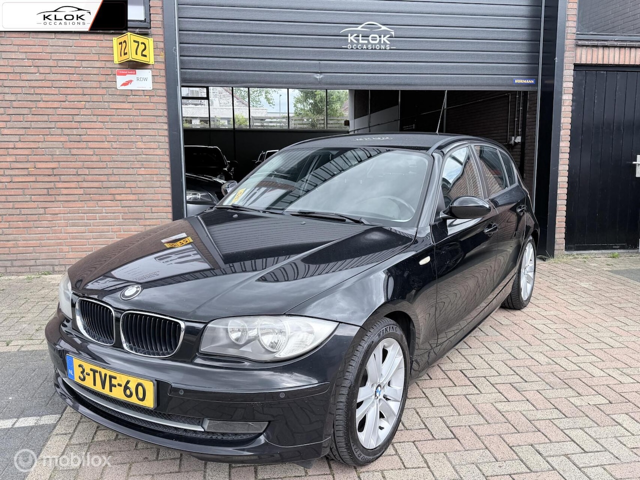BMW 1-serie - 116i Executive Automaat Airco Parkeer sensoren - AutoWereld.nl