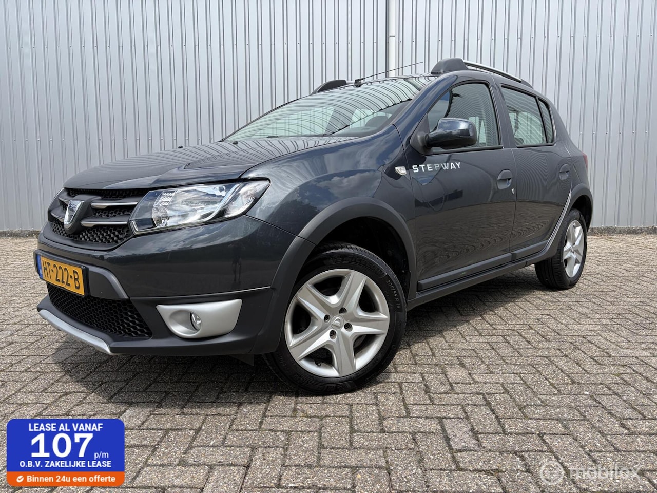 Dacia Sandero Stepway - 0.9 TCe Lauréate Trekhaak Airco Navi Pdc - AutoWereld.nl