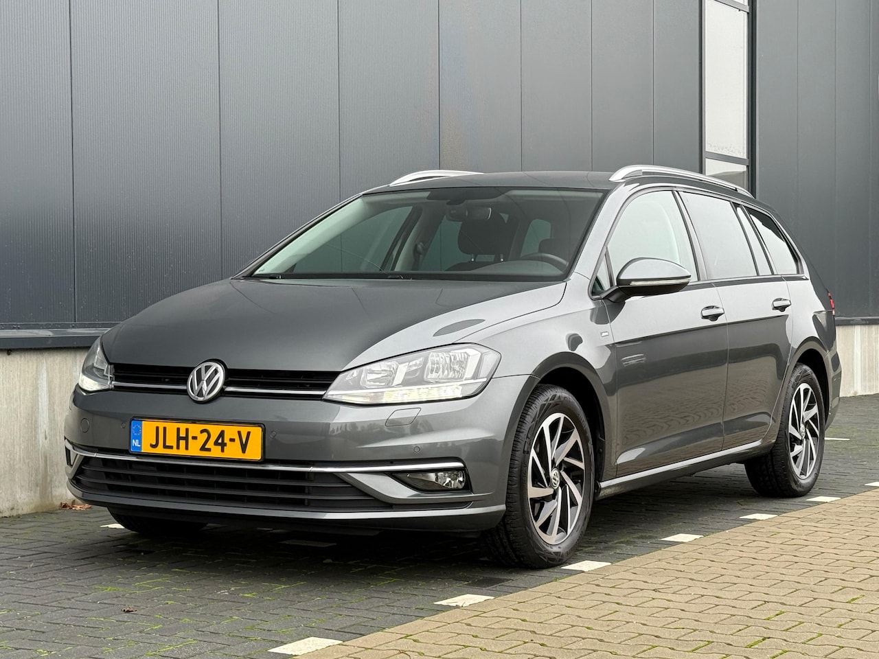 Volkswagen Golf Variant - 1.0 TSI Comfortline Business NAVI Trekhaak Cruise PDC - AutoWereld.nl