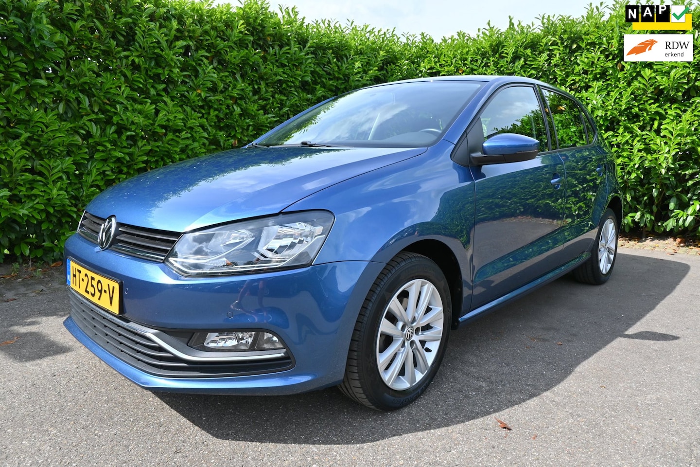 Volkswagen Polo - 1.2 TSI Comfortline Automaat. Origineel Nederlandse auto met NAP en zeer gunstige km-stand - AutoWereld.nl