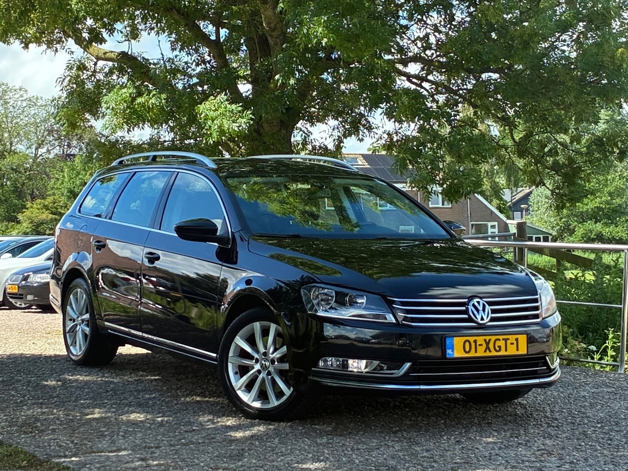 Volkswagen Passat Variant - 1.4 TSI High Executive Line BlueMotion | Automaat + Cruise + Half leder nu € 5.975,-!!! - AutoWereld.nl