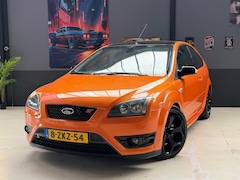 Ford Focus - 2.5-20V ST |Milltek | Recaro |