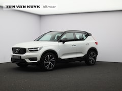 Volvo XC40 - 2.0 T5 AWD R-Design Intro Edition / Trekhaak / Stoel- + stuurwielverwarming / Pilot Assist
