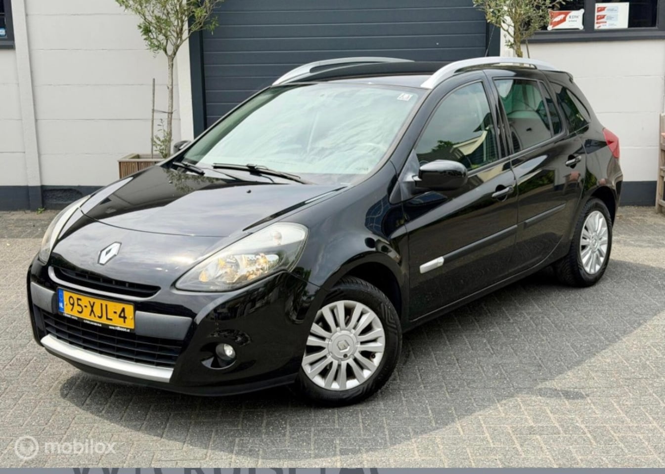 Renault Clio Estate - RIJKAAR/APK/HISTORY/BEURT/NAP/AIRCO/5drs//DIREKT MEE - AutoWereld.nl