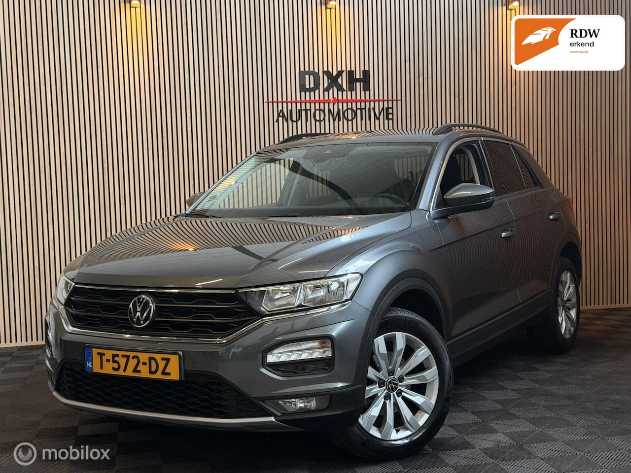 Volkswagen T-Roc - 1.5 TSI Sport IQ.DRIVE DSG CARPLAY DAB+ ACC - AutoWereld.nl