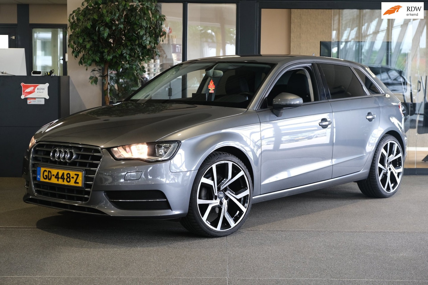 Audi A3 Sportback - 1.4 TFSI CoD Pro Line Leder Airco Navi B&O Cruise control - AutoWereld.nl