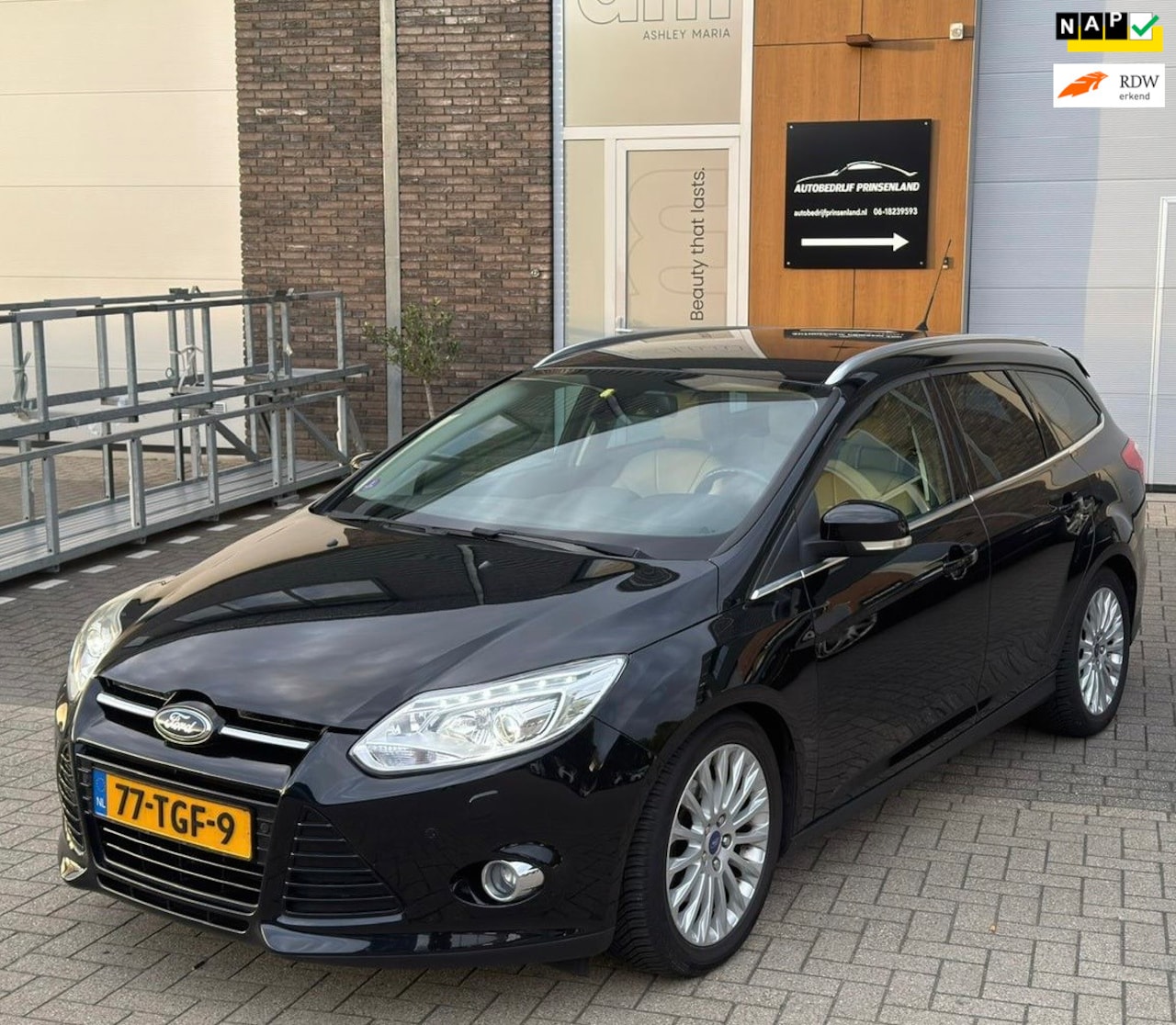 Ford Focus Wagon - 1.6 EcoBoost Titanium | dealer onderhouden | - AutoWereld.nl